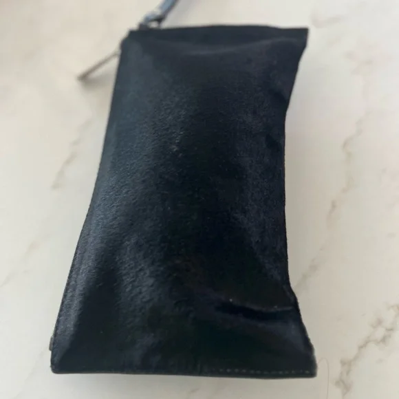 Michael Kors wristlet/ clutch black calf hair - Picture 4 of 9